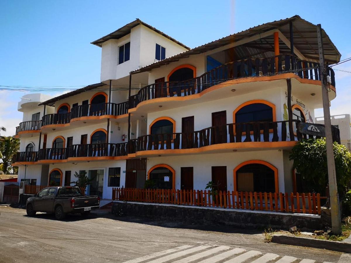 Hostal Sandrita Puerto Villamil Exterior photo