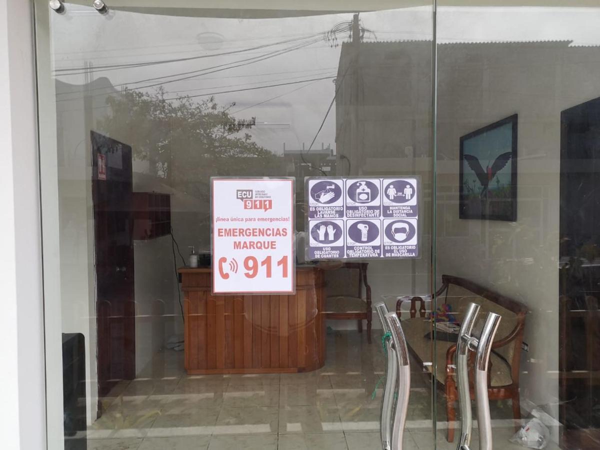 Hostal Sandrita Puerto Villamil Exterior photo