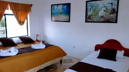Hostal Sandrita Puerto Villamil Exterior photo
